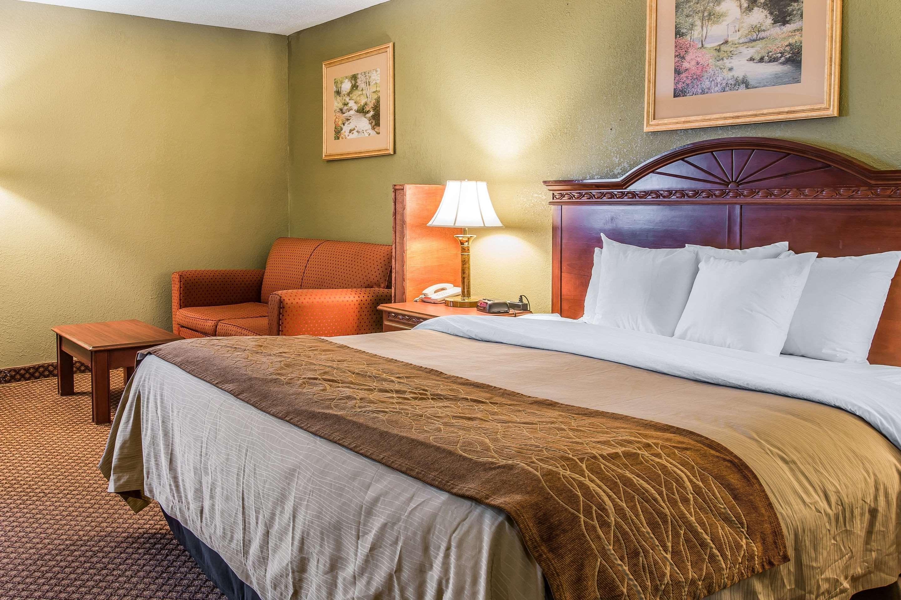 Quality Inn & Suites Ann Arbor Hwy 23 Eksteriør billede
