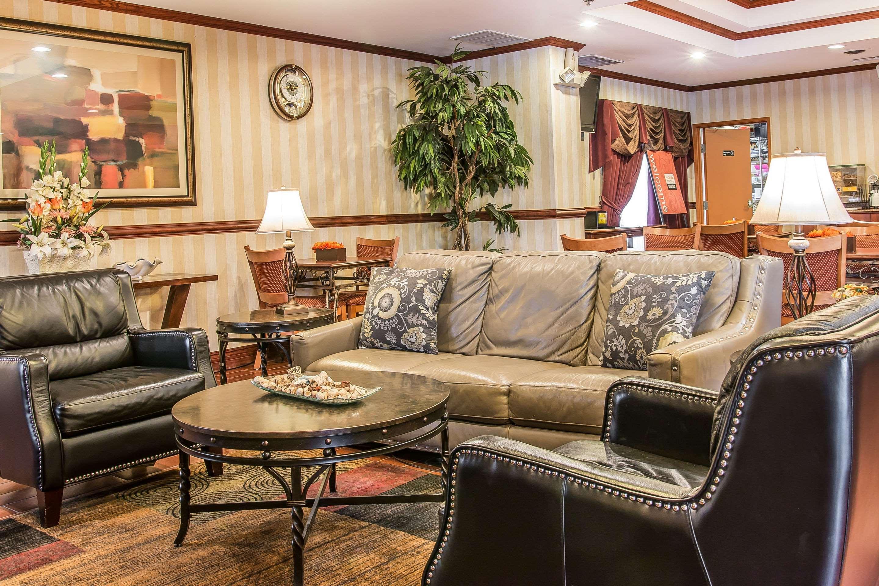 Quality Inn & Suites Ann Arbor Hwy 23 Eksteriør billede