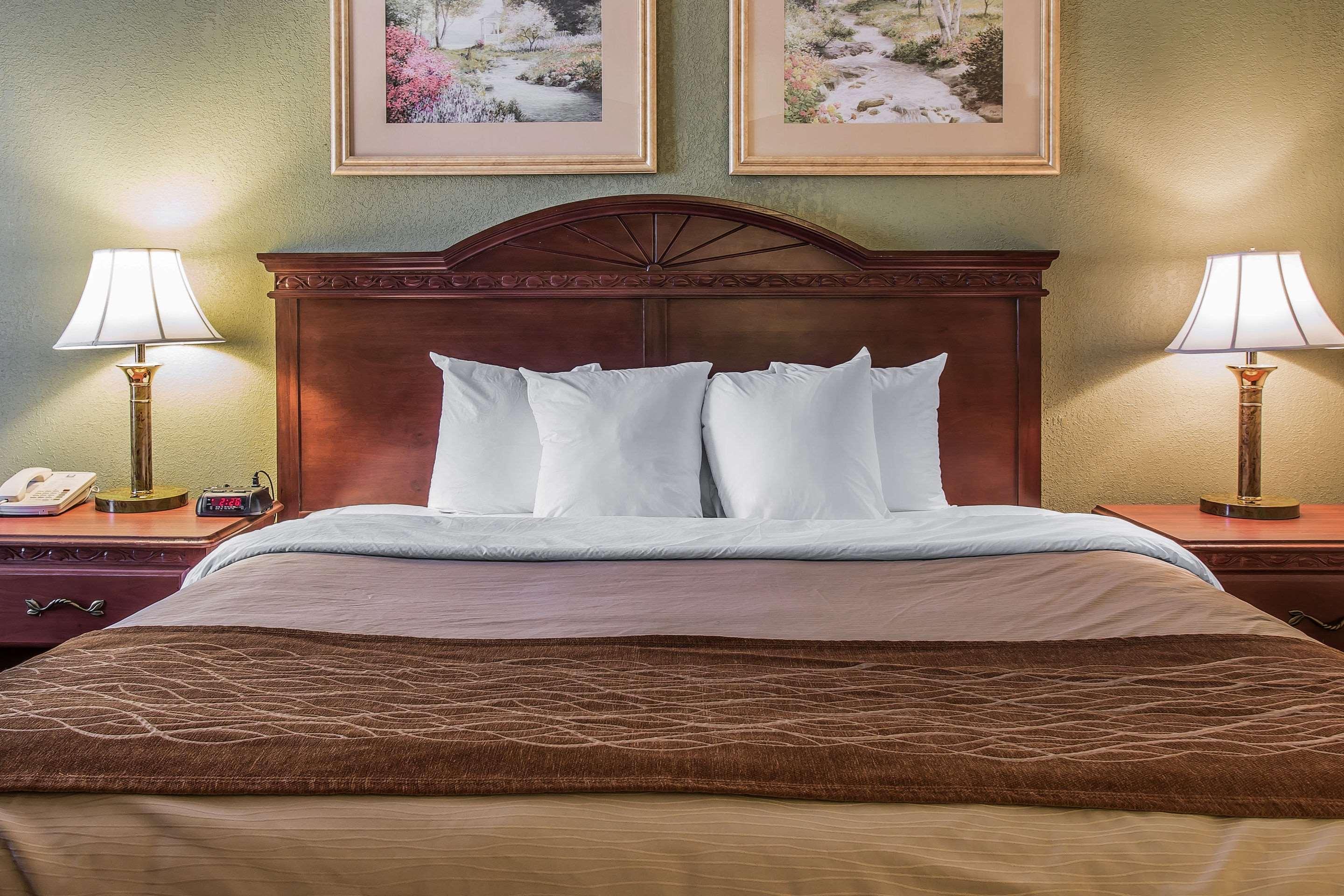 Quality Inn & Suites Ann Arbor Hwy 23 Eksteriør billede