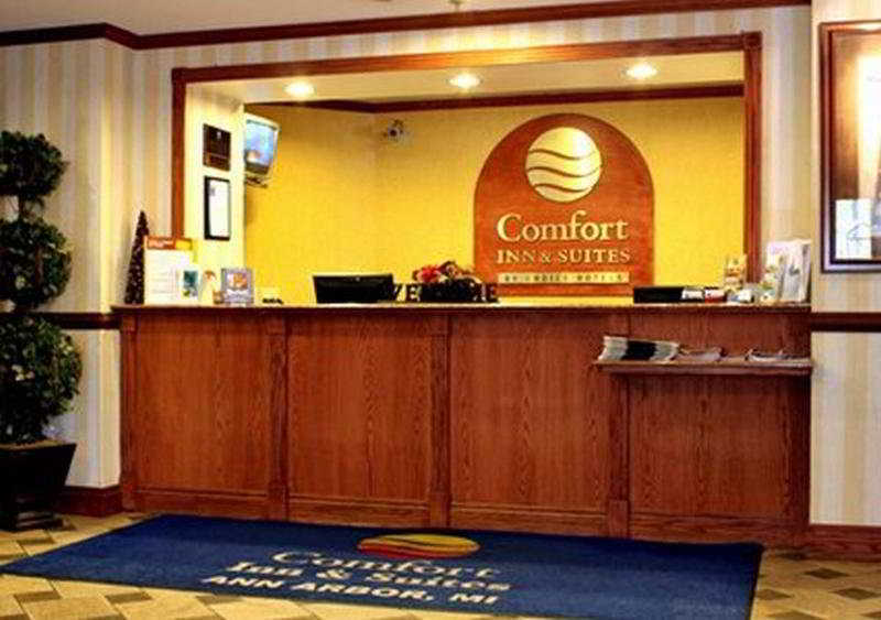 Quality Inn & Suites Ann Arbor Hwy 23 Eksteriør billede